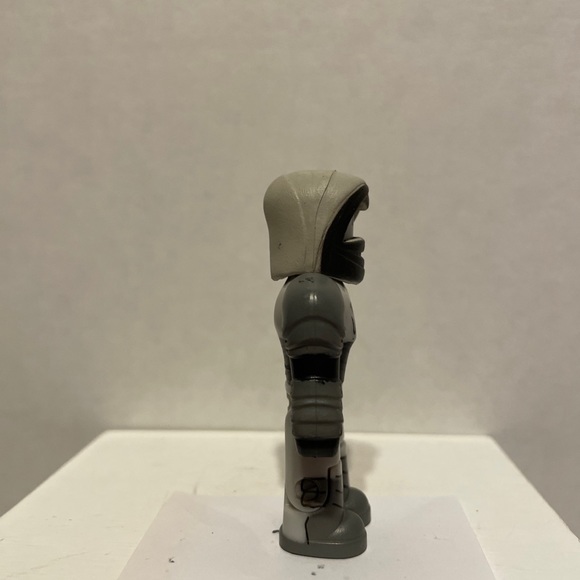 Jazwares Roblox Grey/Black Ninja Legends Dragon Master Action Figure - Picture 4 of 7